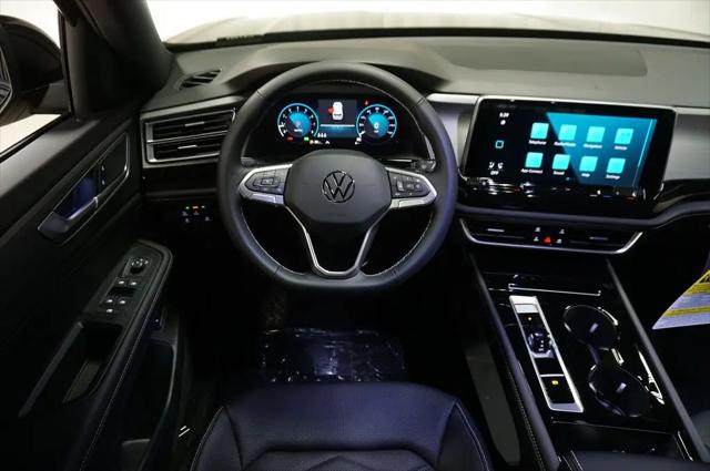 2026 Volkswagen Atlas Cross Sport SE with Technology