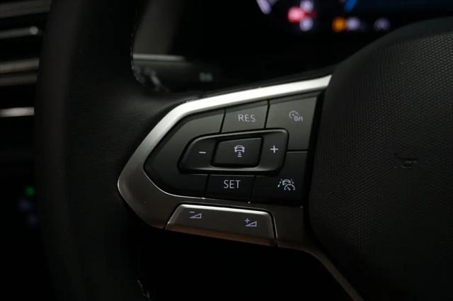 2026 Volkswagen Atlas Cross Sport SE with Technology