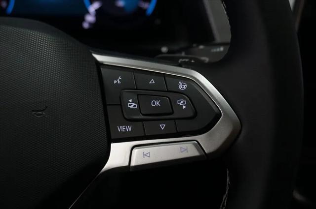 2026 Volkswagen Atlas Cross Sport SE with Technology
