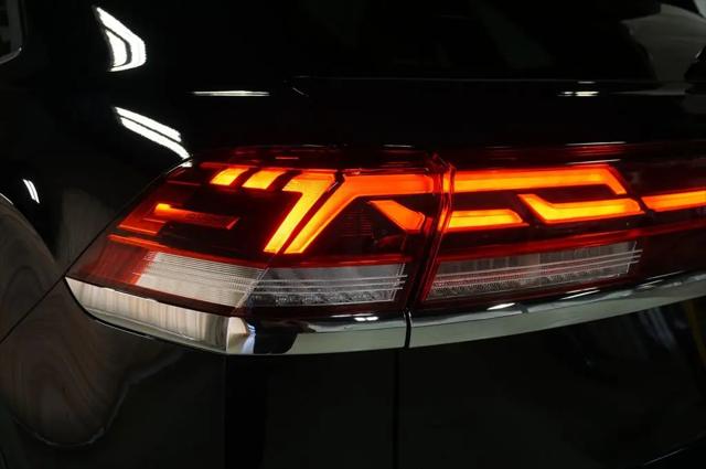 2026 Volkswagen Atlas Cross Sport SE with Technology