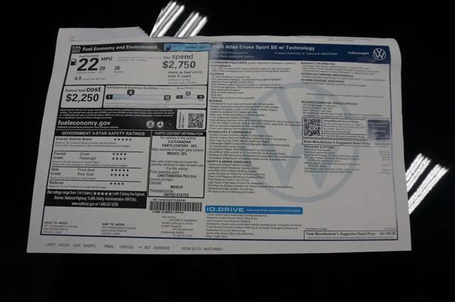 2026 Volkswagen Atlas Cross Sport SE with Technology