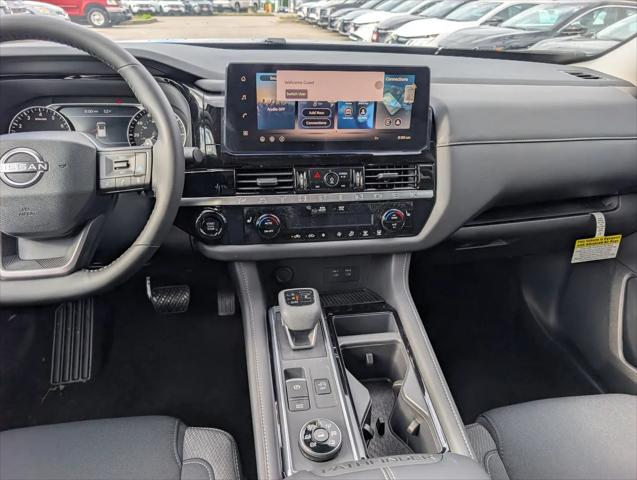 2026 Nissan Pathfinder SV