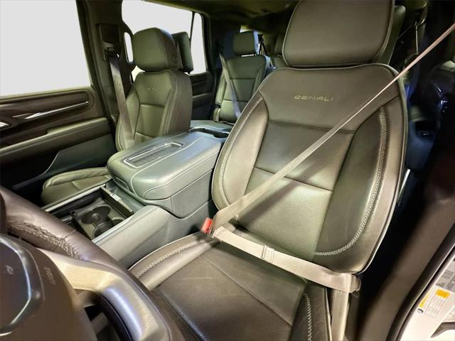 2023 GMC Yukon 4WD Denali