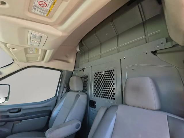 2018 Nissan 2500 S V8