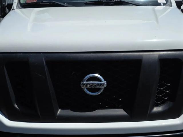 2018 Nissan 2500 S V8