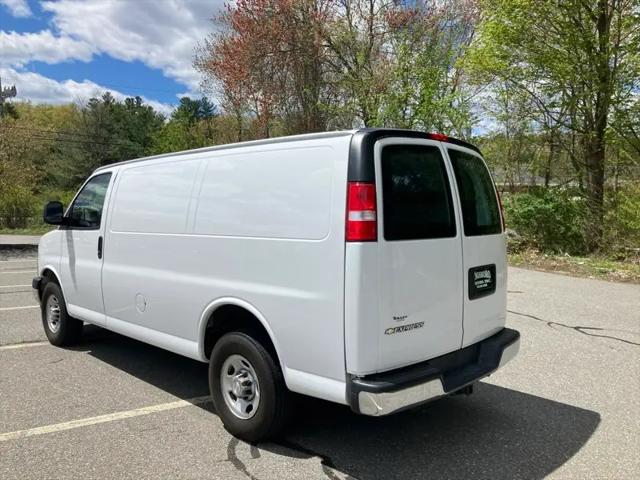 2022 Chevrolet Express Cargo Van RWD 2500 Regular Wheelbase WT