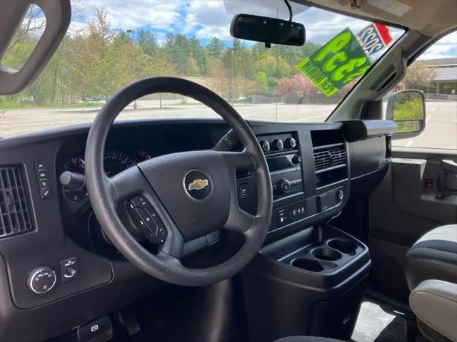2022 Chevrolet Express Cargo Van RWD 2500 Regular Wheelbase WT