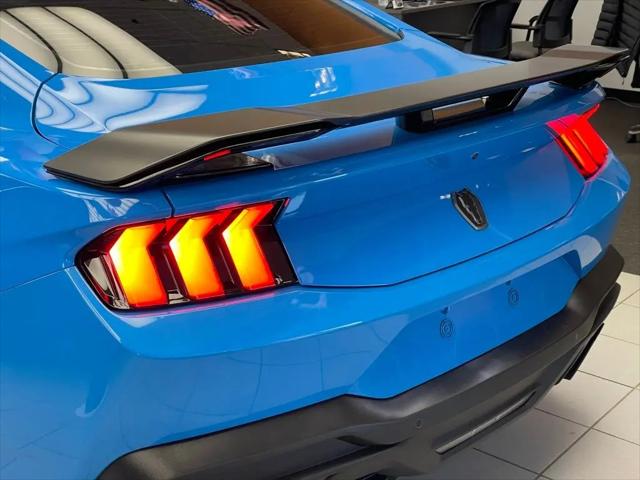 2025 Ford Mustang Dark Horse Fastback