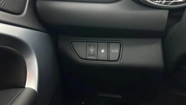 2025 Genesis G70 2.5T RWD