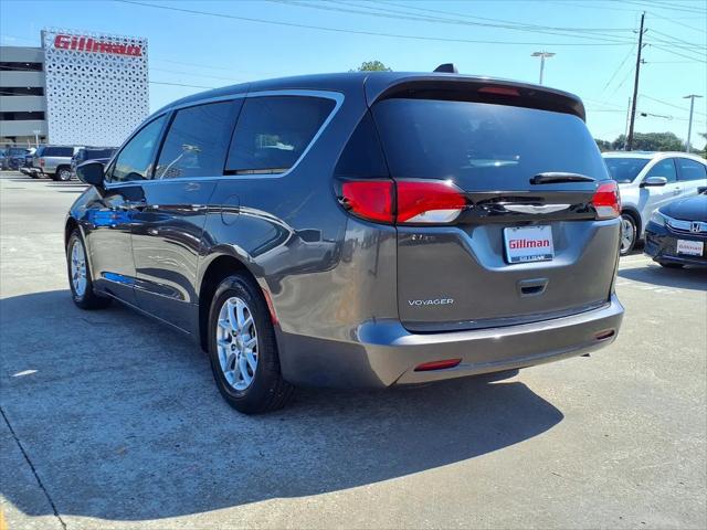 2023 Chrysler Voyager LX