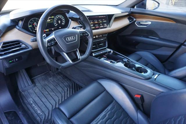 2023 Audi e-tron GT Premium Plus quattro