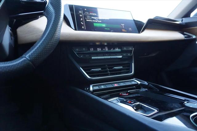 2023 Audi e-tron GT Premium Plus quattro