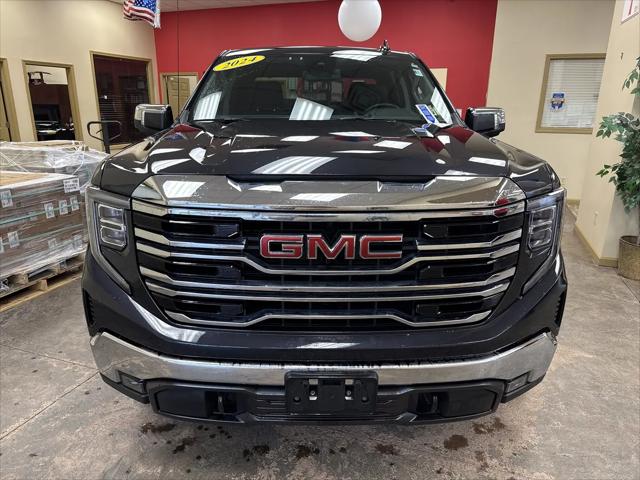 2024 GMC Sierra 1500 4WD Crew Cab Short Box SLT