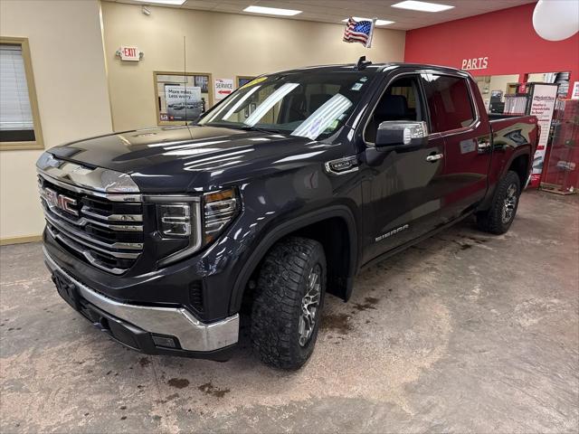 2024 GMC Sierra 1500 4WD Crew Cab Short Box SLT