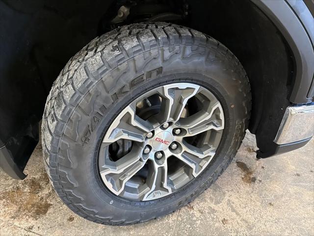 2024 GMC Sierra 1500 4WD Crew Cab Short Box SLT