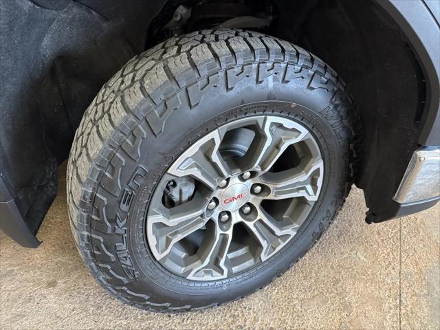 2024 GMC Sierra 1500 4WD Crew Cab Short Box SLT