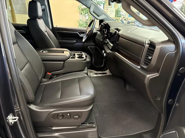 2024 GMC Sierra 1500 4WD Crew Cab Short Box SLT