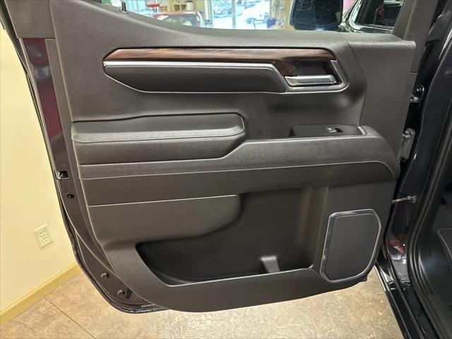 2024 GMC Sierra 1500 4WD Crew Cab Short Box SLT