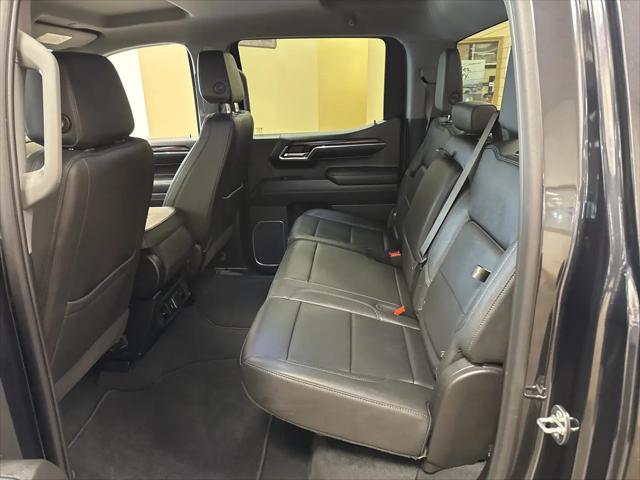 2024 GMC Sierra 1500 4WD Crew Cab Short Box SLT