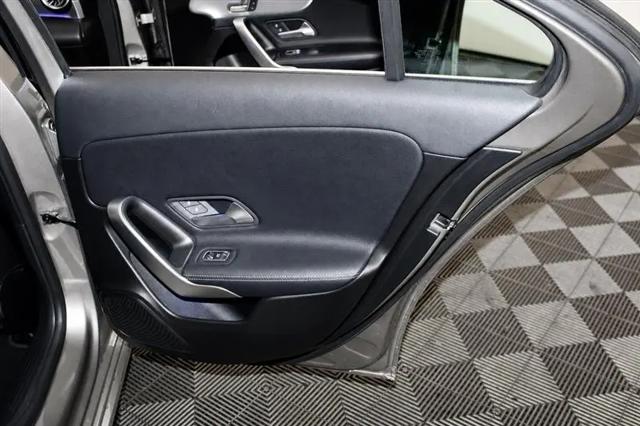 2019 Mercedes-Benz A 220 A 220