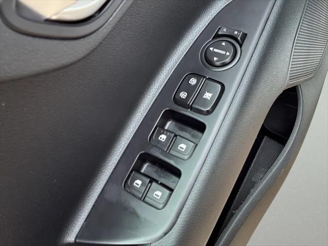 2023 Kia Rio LX
