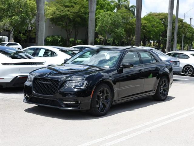 2023 Chrysler 300 Touring L for sale in Doral, FL