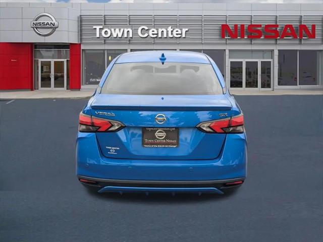 2021 Nissan Versa SR Xtronic CVT