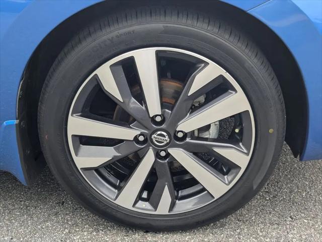 2021 Nissan Versa SR Xtronic CVT