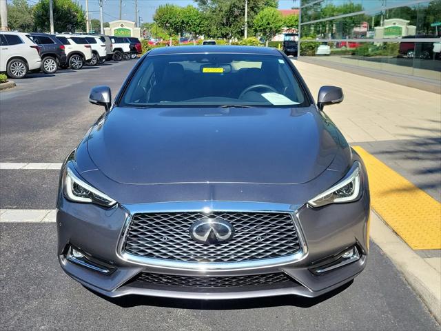 2022 INFINITI Q60 LUXE