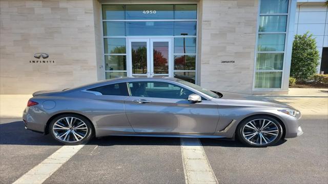 2022 INFINITI Q60 LUXE