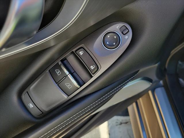 2022 INFINITI Q60 LUXE