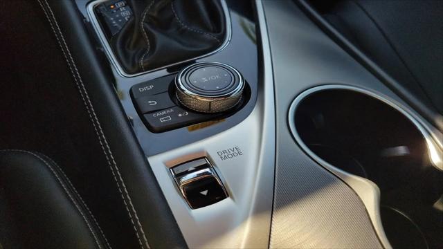 2022 INFINITI Q60 LUXE