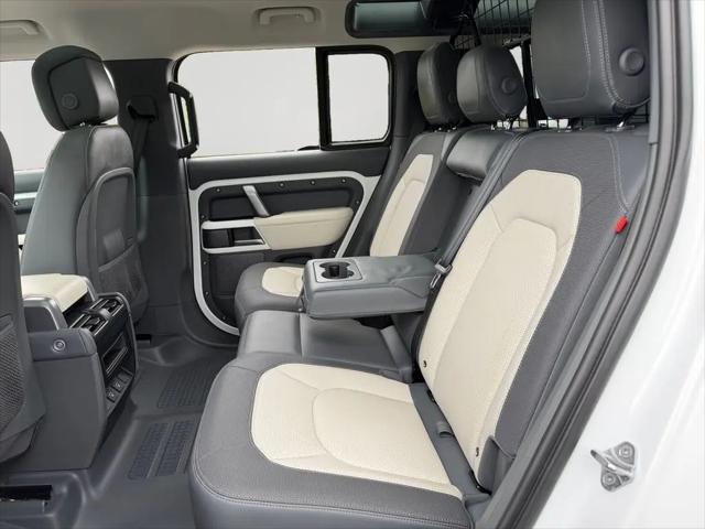 2023 Land Rover Defender 110 X-Dynamic SE