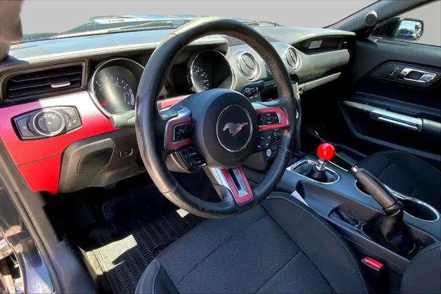 2017 Ford Mustang V6