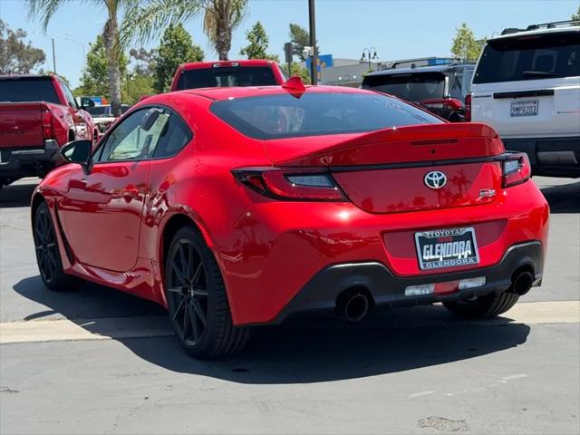 2025 Toyota GR86 Premium