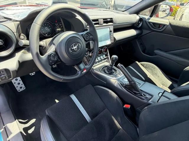 2025 Toyota GR86 Premium