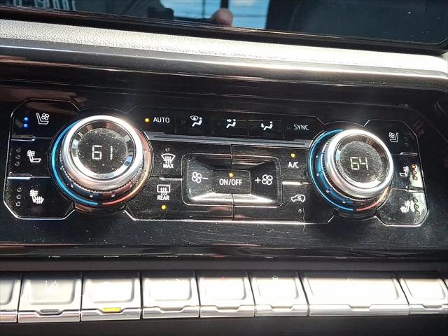 2024 GMC Sierra 2500HD 4WD Crew Cab Standard Bed AT4