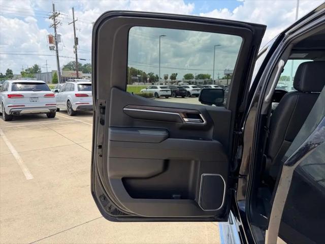 2022 GMC Sierra 1500 4WD Crew Cab Short Box SLT