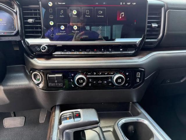 2022 GMC Sierra 1500 4WD Crew Cab Short Box SLT
