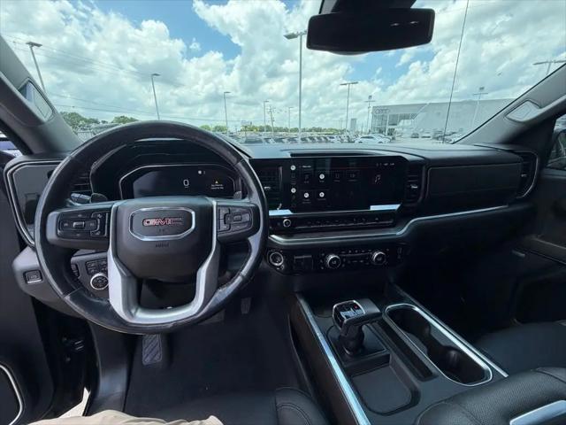 2022 GMC Sierra 1500 4WD Crew Cab Short Box SLT