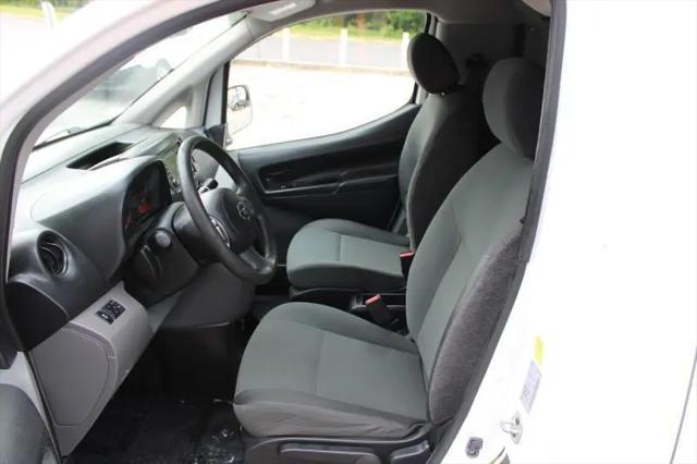 2017 Nissan NV200 SV