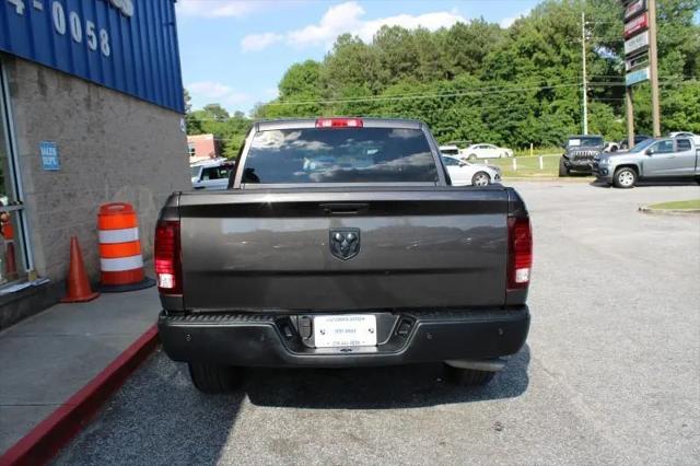 2024 Ram 1500 Classic Warlock Crew Cab 4x2 5'7" Box