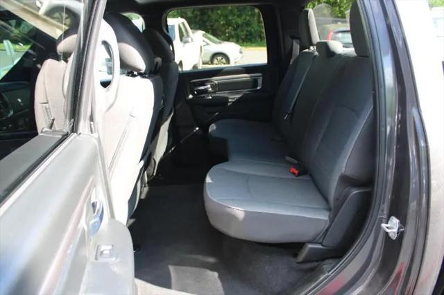 2024 Ram 1500 Classic Warlock Crew Cab 4x2 5'7" Box