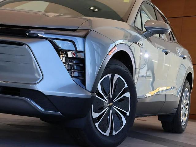 2024 Chevrolet V Blazer eAWD 2LT
