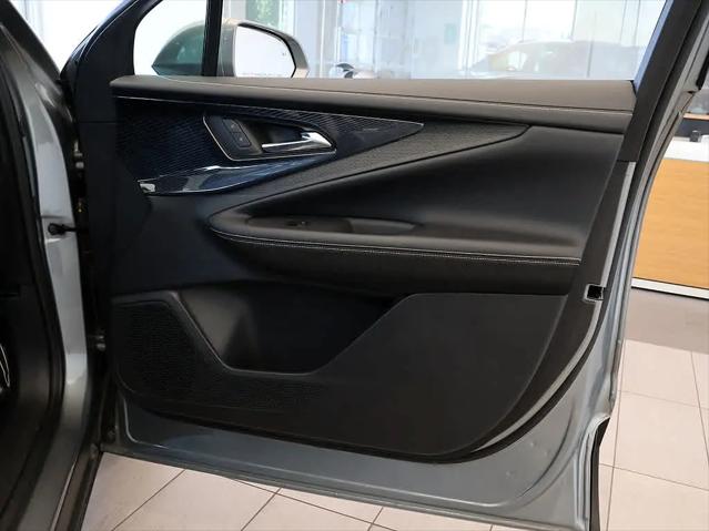 2024 Chevrolet V Blazer eAWD 2LT