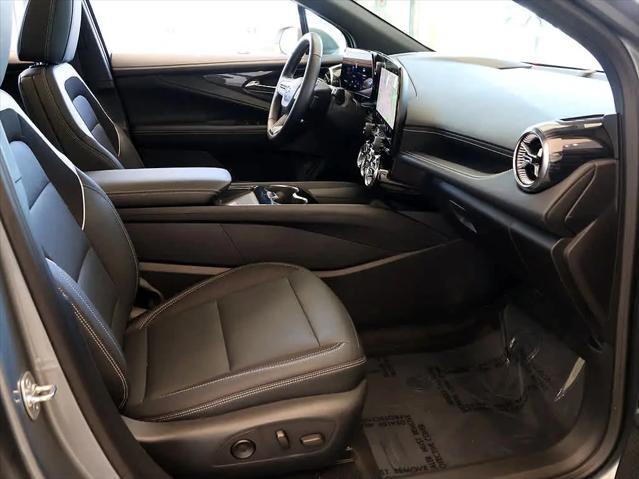 2024 Chevrolet V Blazer eAWD 2LT