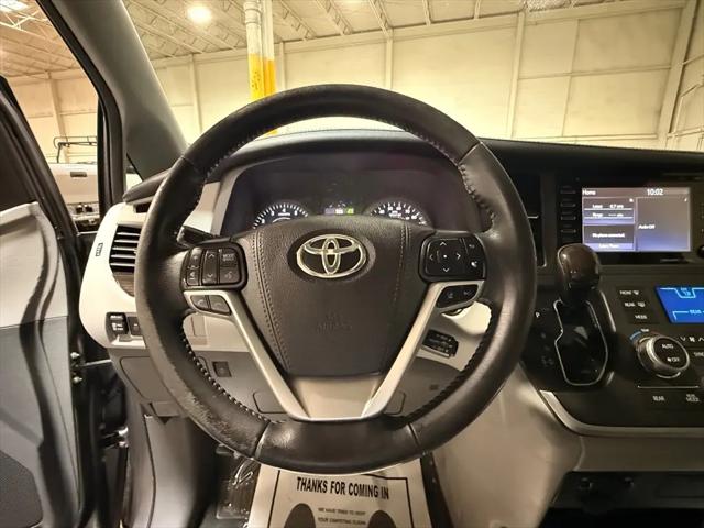 2020 Toyota Sienna XLE