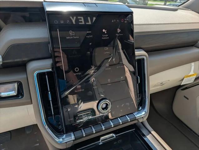 2026 GMC Yukon 4WD Denali