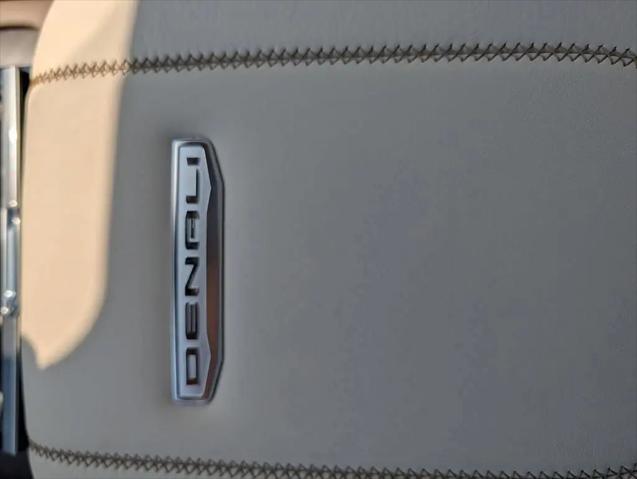 2026 GMC Yukon 4WD Denali