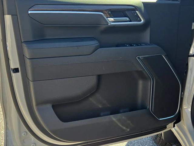 2026 Chevrolet Silverado 1500 4WD Crew Cab Short Bed RST